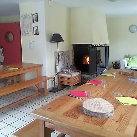De Montagne Du Plateau De Lhers- Accueil Randonneurs Inn *