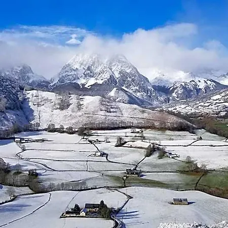 De Montagne Du Plateau De Lhers- Accueil Randonneurs *