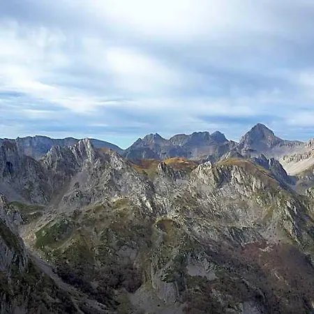 De Montagne Du Plateau De Lhers- Accueil Randonneurs Πανδοχείο *