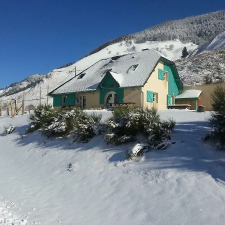 Kro De Montagne Du Plateau De Lhers- Accueil Randonneurs *