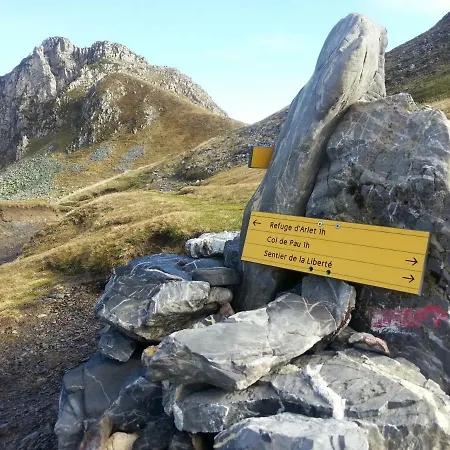 De Montagne Du Plateau De Lhers- Accueil Randonneurs Locanda *