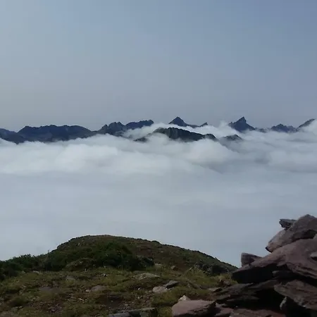 De Montagne Du Plateau De Lhers- Accueil Randonneurs